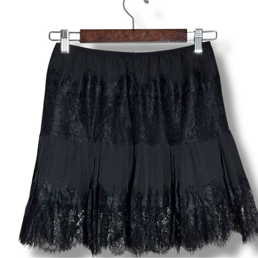 Unbranded Size Small Chic Black Lace Tiered Elastic Waist Slip Style Mini Skirt - Picture 14 of 14